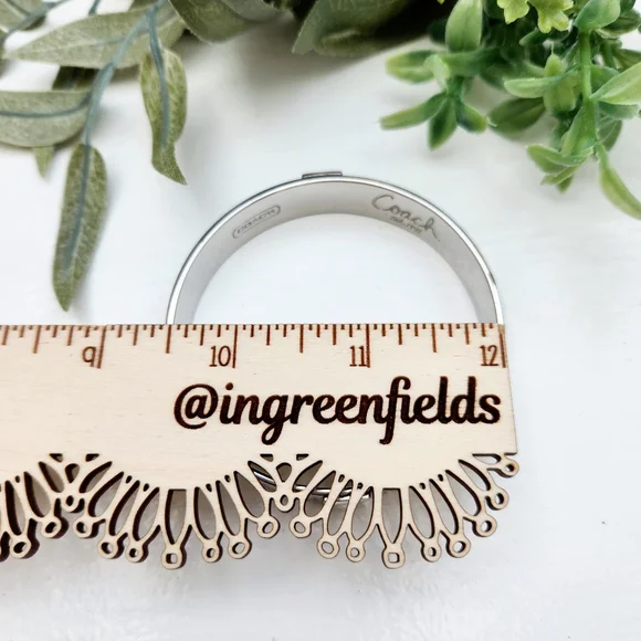 Coach bracelet - vintage silvertone CC monogram logo bangle - Picture 7 of 9